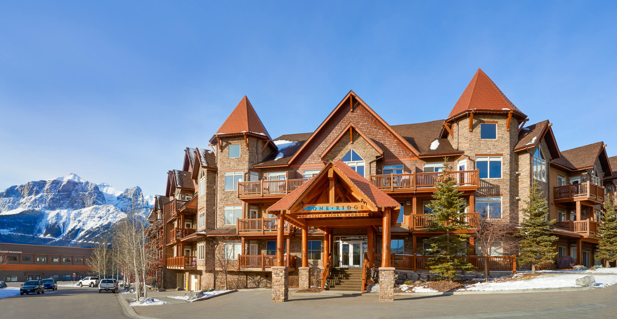 5 star hotels in canmore alberta