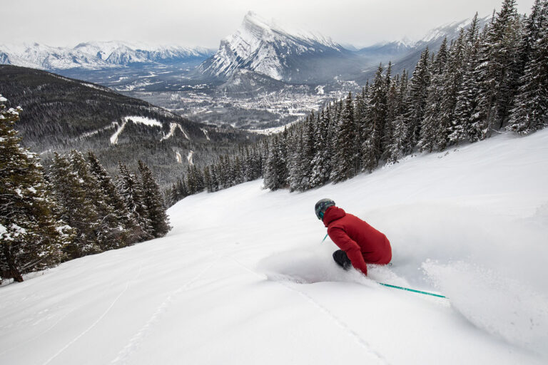 Banff’s World-Class Ski Resorts: A Winter Wonderland in the Canadian Rockies