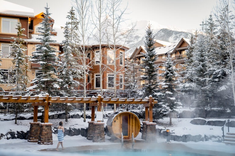 Top 10 Things to Check When Booking Canmore Accommodation | Stoneridge Mountain Resort